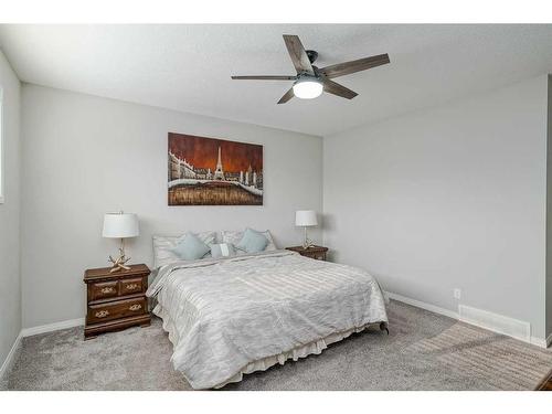 182 Cityside Common Ne, Calgary, AB - Indoor Photo Showing Bedroom