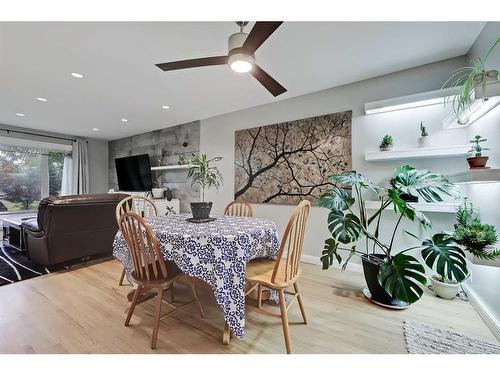 6424 18 Street Se, Calgary, AB - Indoor Photo Showing Dining Room