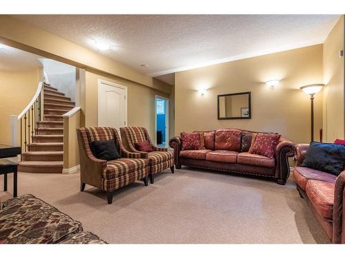 51 Cranleigh Mews Se, Calgary, AB - Indoor Photo Showing Living Room