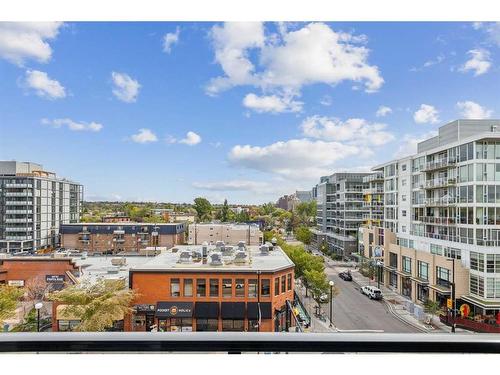 515-301 10 Street Nw, Calgary, AB - Outdoor With Balcony With View