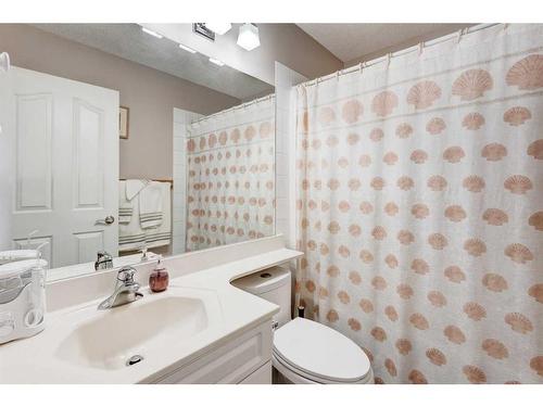 171 Bridlewood Common Sw, Calgary, AB - Indoor Photo Showing Bathroom