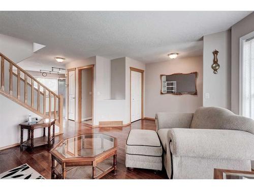 171 Bridlewood Common Sw, Calgary, AB - Indoor Photo Showing Living Room