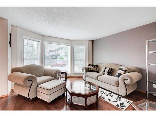 171 Bridlewood Common Sw, Calgary, AB - Indoor Photo Showing Living Room