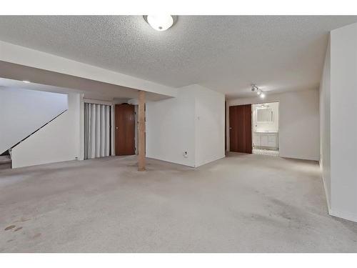 2629 And 2631 25 Avenue Sw, Calgary, AB - Indoor