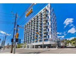 801-123 4 Street NE Calgary, AB T2E 3S2