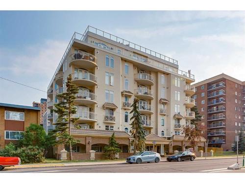 201-1315 12 Avenue Sw, Calgary, AB - Outdoor With Balcony With Facade