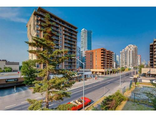 201-1315 12 Avenue Sw, Calgary, AB - Outdoor With Facade