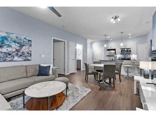 310-4403A 67A Avenue, Olds, AB - Indoor Photo Showing Living Room