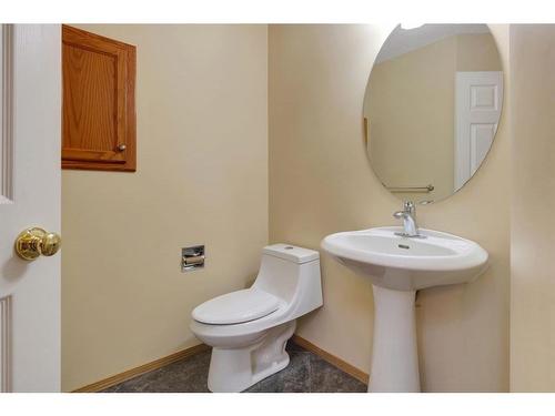 138 Sienna Heights Way Sw, Calgary, AB - Indoor Photo Showing Bathroom