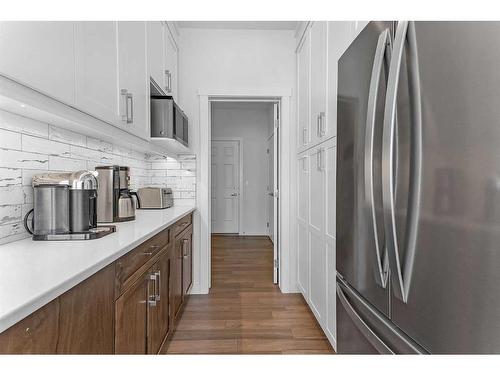 307 Chelsea Passage, Chestermere, AB - Indoor Photo Showing Kitchen