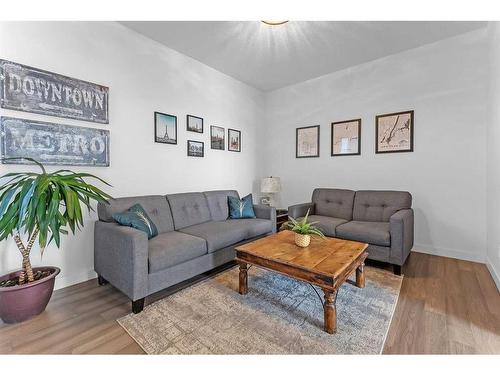 307 Chelsea Passage, Chestermere, AB - Indoor Photo Showing Living Room