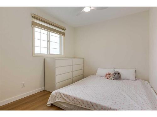 137 Arbour Crest Road Nw, Calgary, AB - Indoor Photo Showing Bedroom