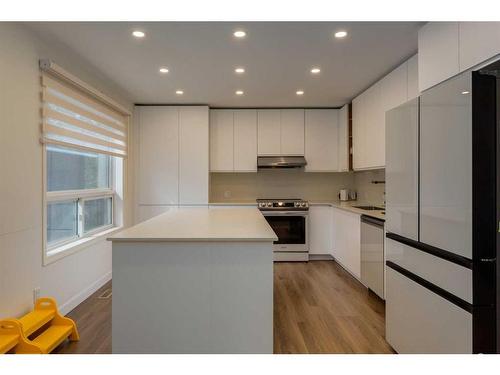 137 Arbour Crest Road Nw, Calgary, AB - Indoor Photo Showing Kitchen