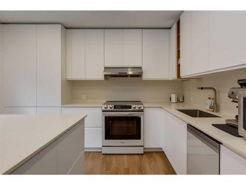 137 Arbour Crest Road Nw, Calgary, AB - Indoor Photo Showing Kitchen