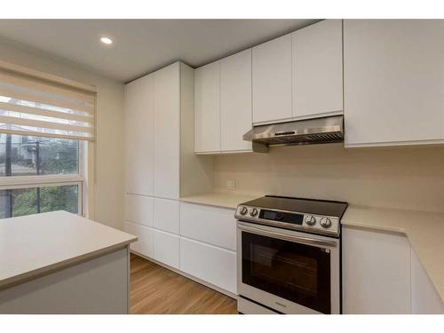 137 Arbour Crest Road Nw, Calgary, AB - Indoor Photo Showing Kitchen