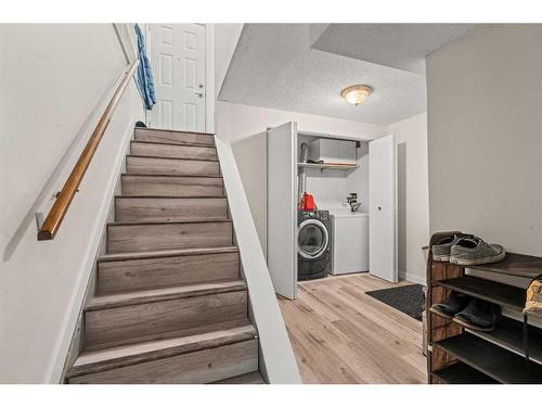 891 Pinecliff Drive Ne, Calgary, AB - Indoor Photo Showing Laundry Room