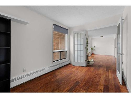 801-1323 15 Avenue Sw, Calgary, AB - Indoor Photo Showing Other Room