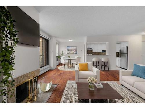 801-1323 15 Avenue Sw, Calgary, AB - Indoor Photo Showing Living Room