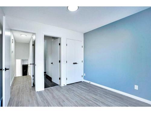 7994 Laguna Way Ne, Calgary, AB - Indoor Photo Showing Other Room