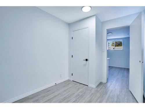 7994 Laguna Way Ne, Calgary, AB - Indoor Photo Showing Other Room