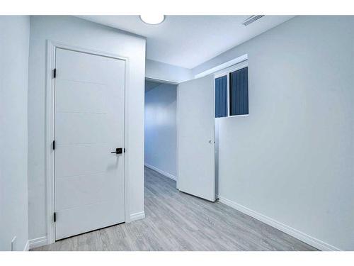 7994 Laguna Way Ne, Calgary, AB - Indoor Photo Showing Other Room