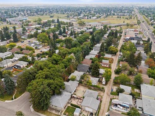 2407 37 Street Se, Calgary, AB - Outdoor With View