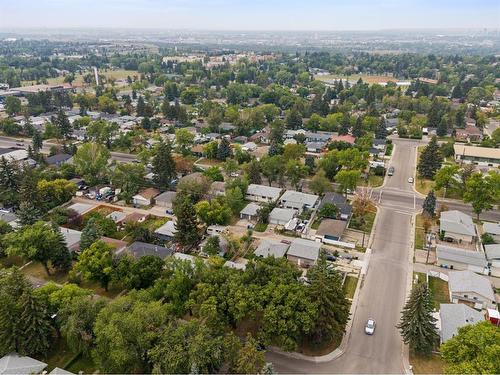 2407 37 Street Se, Calgary, AB - Outdoor With View