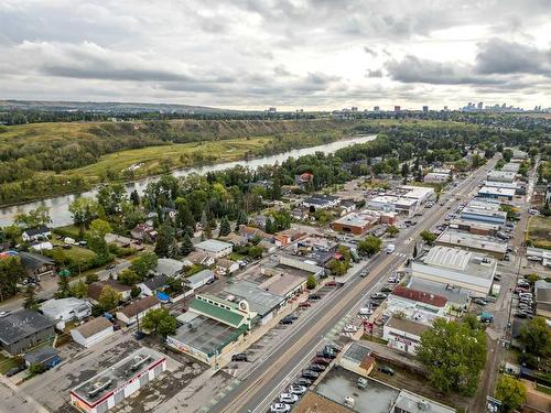 6607 Bow Crescent Nw, Calgary, AB - Outdoor With View