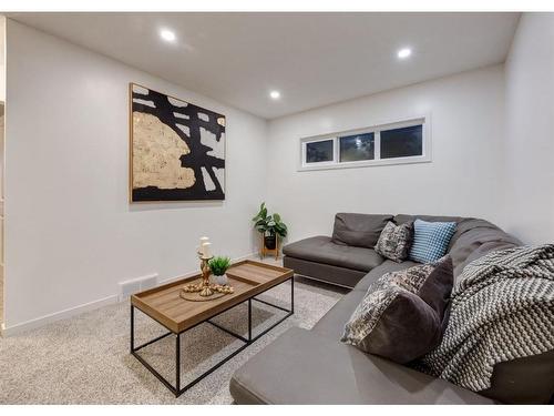 11 Seton Gardens Se, Calgary, AB - Indoor Photo Showing Living Room