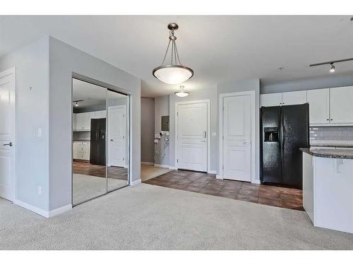 213-30 Cranfield Link Se, Calgary, AB - Indoor Photo Showing Kitchen