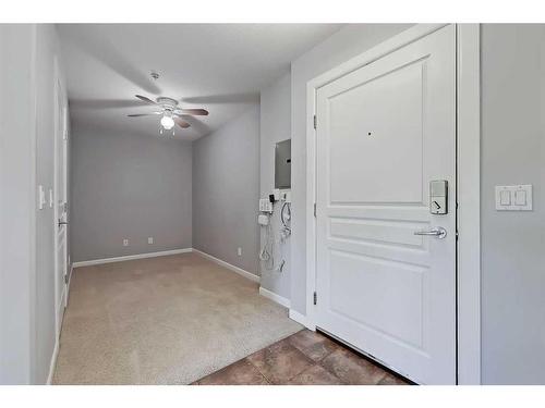 213-30 Cranfield Link Se, Calgary, AB - Indoor Photo Showing Other Room