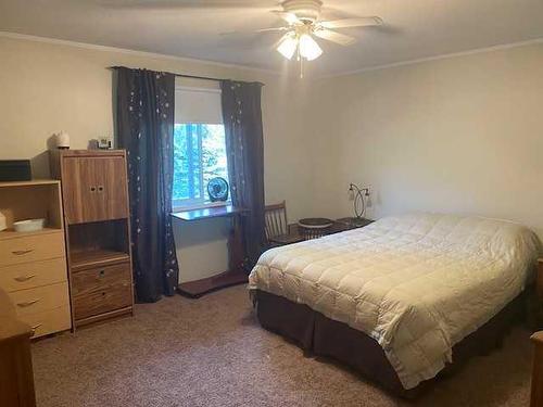 1103 Castledykes Court, Carstairs, AB - Indoor Photo Showing Bedroom