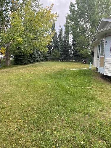 1103 Castledykes Court, Carstairs, AB - Outdoor