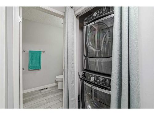 99 Chaparral Point Se, Calgary, AB - Indoor Photo Showing Laundry Room