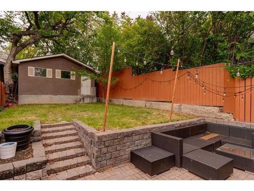 3819 Parkhill Street Sw, Calgary, AB - Outdoor