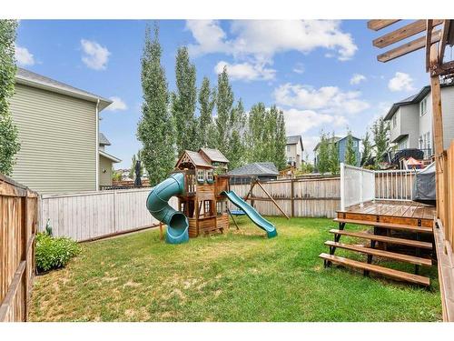 16 Hillcrest Link Sw, Airdrie, AB - Outdoor