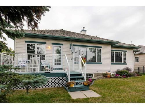 5 Rocky Ridge Gardens Nw, Calgary, AB - Outdoor With Deck Patio Veranda