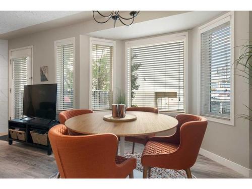 102-1516 11 Avenue Sw, Calgary, AB - Indoor Photo Showing Dining Room