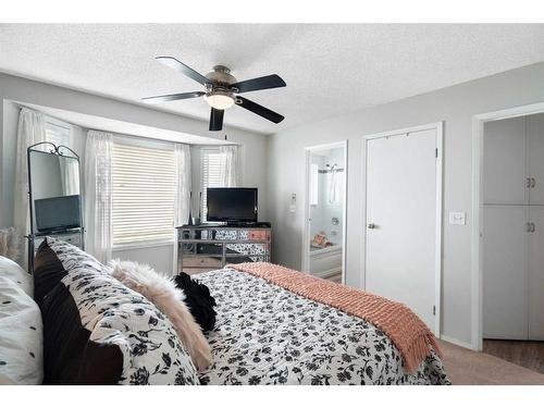 102-1516 11 Avenue Sw, Calgary, AB - Indoor Photo Showing Bedroom