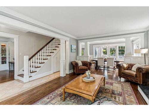 1610 Scotland Street Sw, Calgary, AB - Indoor Photo Showing Living Room