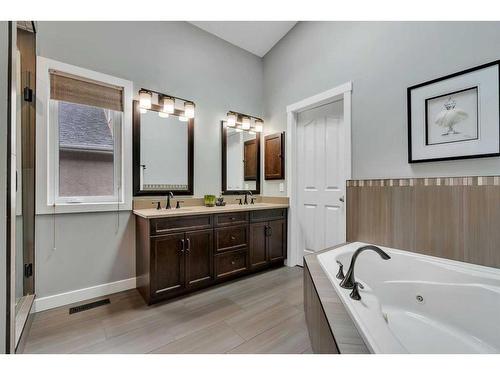 358 Mountain Park Drive Se, Calgary, AB - Indoor Photo Showing Bathroom