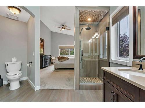 358 Mountain Park Drive Se, Calgary, AB - Indoor Photo Showing Bathroom