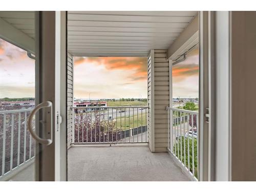 426-1717 60 Street Se, Calgary, AB - Outdoor With Balcony With Exterior