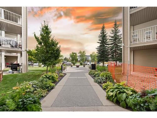 426-1717 60 Street Se, Calgary, AB - Outdoor With Balcony