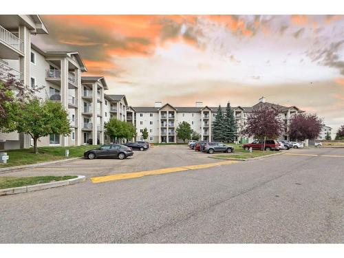 426-1717 60 Street Se, Calgary, AB - Outdoor With Balcony With Facade