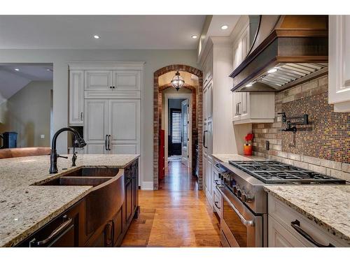 915 24 Avenue Nw, Calgary, AB - Indoor Photo Showing Kitchen With Double Sink With Upgraded Kitchen