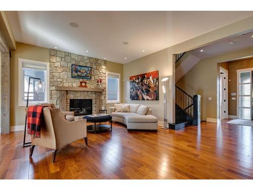 915 24 Avenue Nw, Calgary, AB - Indoor Photo Showing Living Room With Fireplace