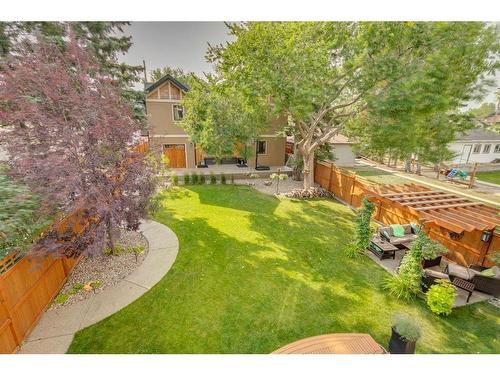 915 24 Avenue Nw, Calgary, AB - Outdoor With Backyard