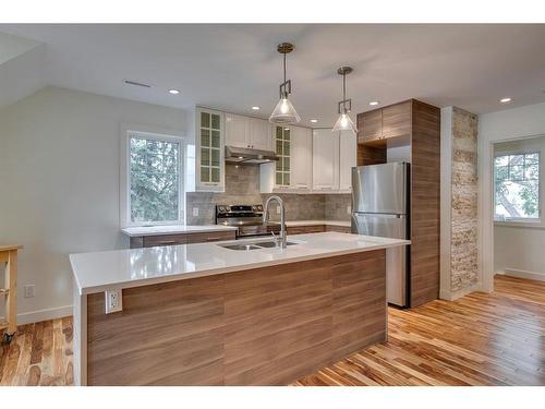 915 24 Avenue Nw, Calgary, AB - Indoor Photo Showing Kitchen With Double Sink