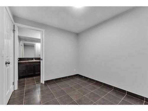 931 Auburn Bay Boulevard Se, Calgary, AB - Indoor Photo Showing Other Room